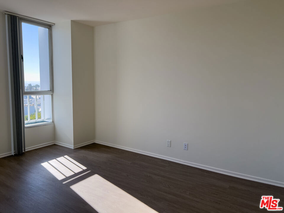 2700 Neilson Way - Photo 6