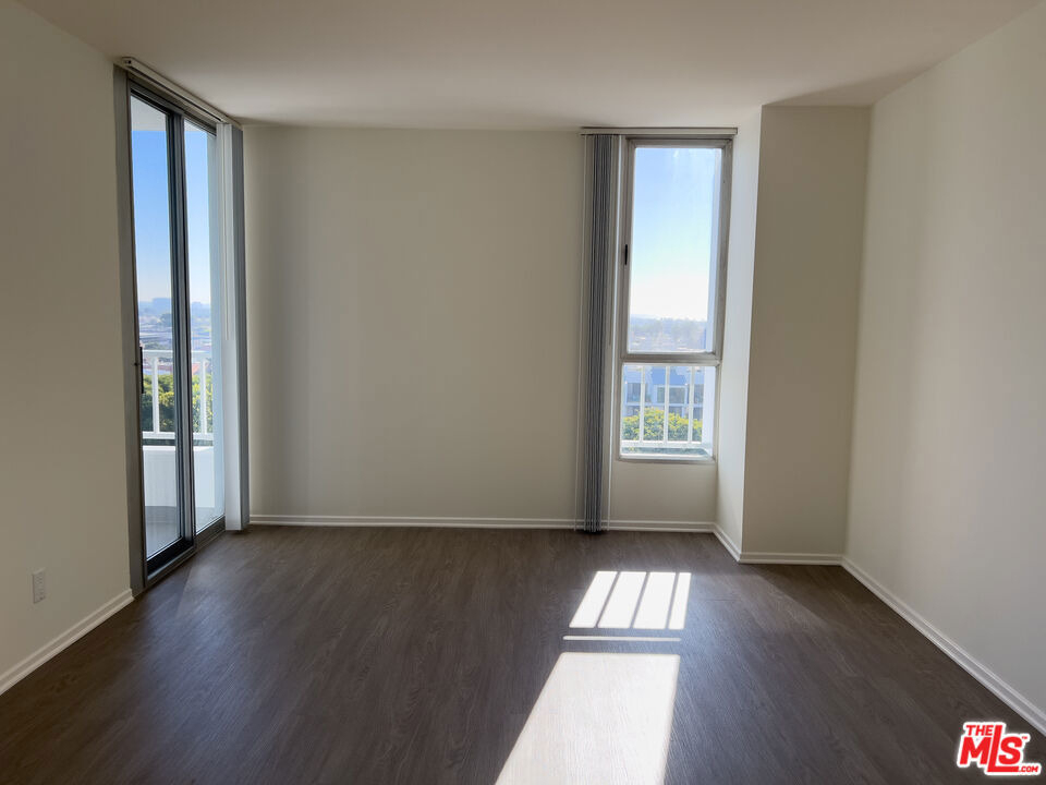 2700 Neilson Way - Photo 5