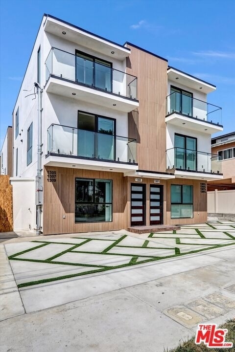 1309 N Sycamore Avenue - Photo 9