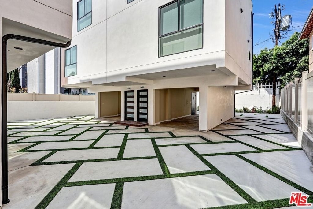 1309 N Sycamore Avenue - Photo 10