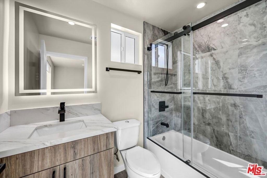 1305 N Sycamore Avenue - Photo 6