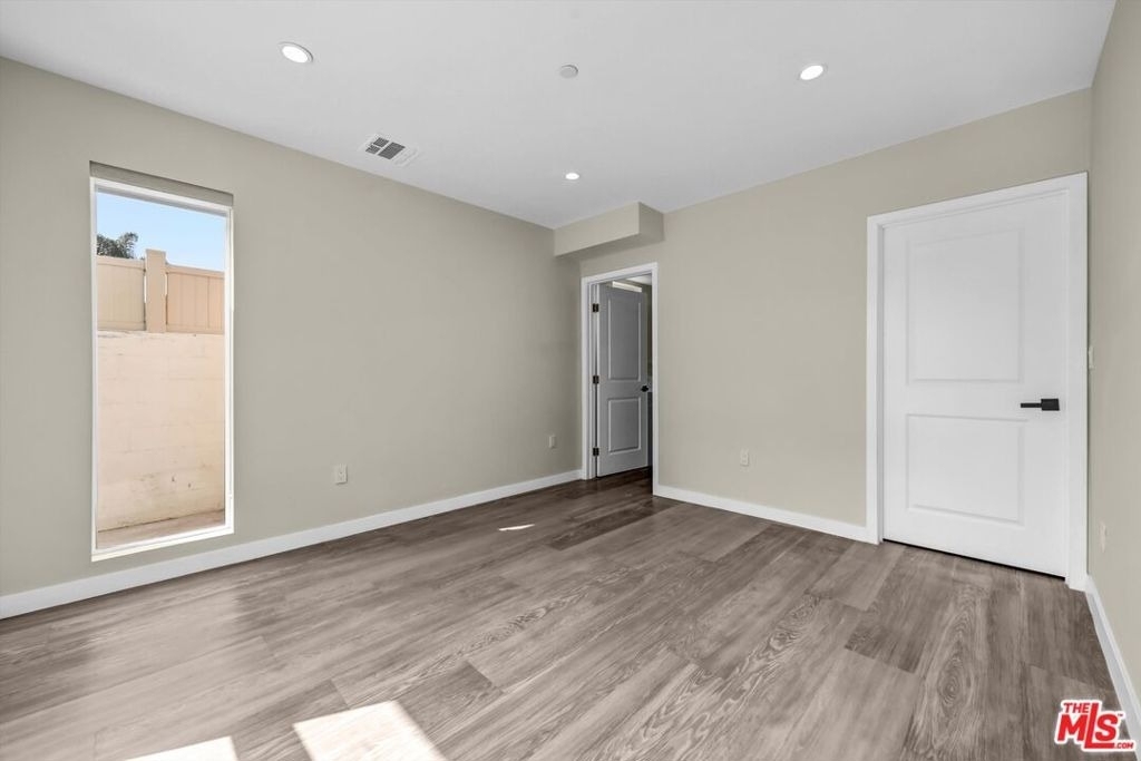 1305 N Sycamore Avenue - Photo 10