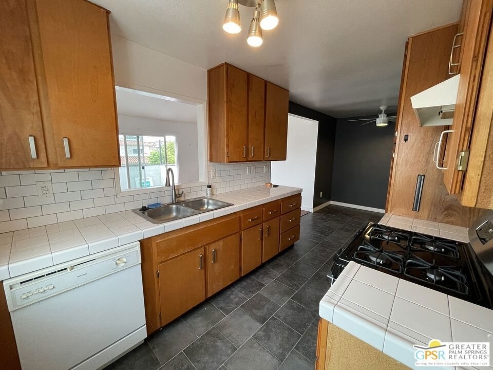 8081 Constantine Drive - Photo 7