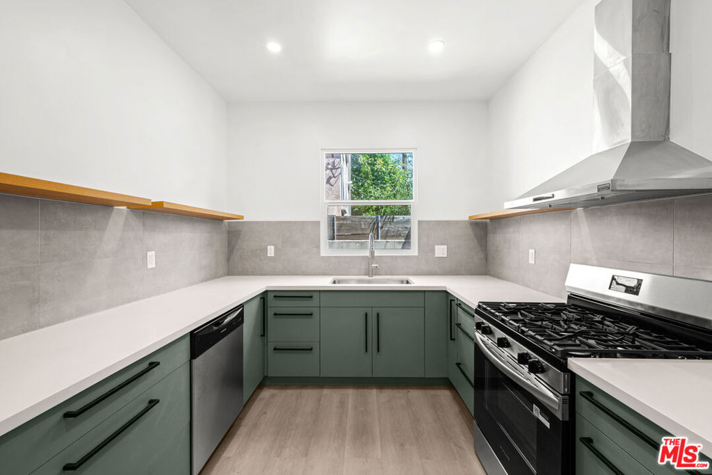1246 N Formosa Avenue - Photo 21