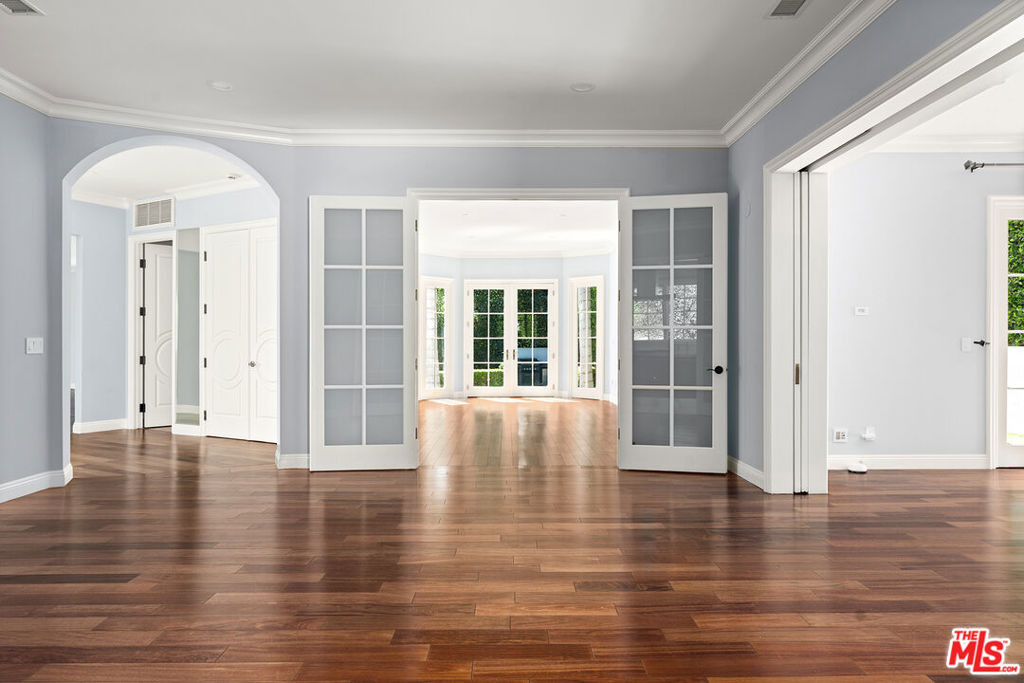 1357 Schuyler Road - Photo 2