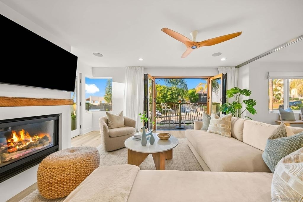 229 Bonair St - Photo 3