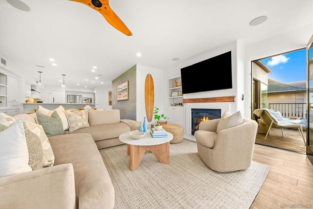 229 Bonair St - Photo 4
