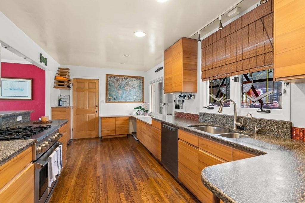 541 Tarento Dr - Photo 13