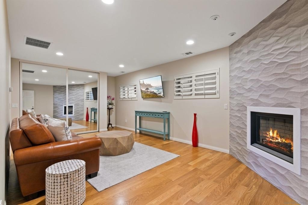 253 Gravilla Street - Photo 22