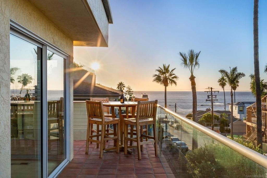 253 Gravilla Street - Photo 0