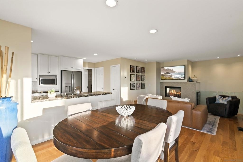 253 Gravilla Street - Photo 8
