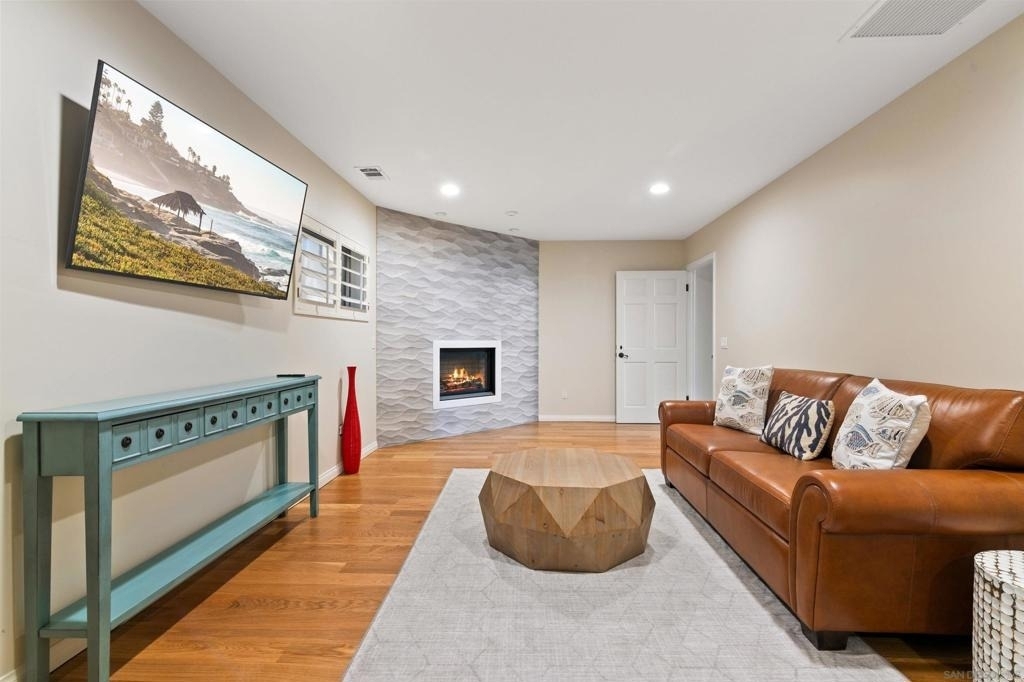 253 Gravilla Street - Photo 23