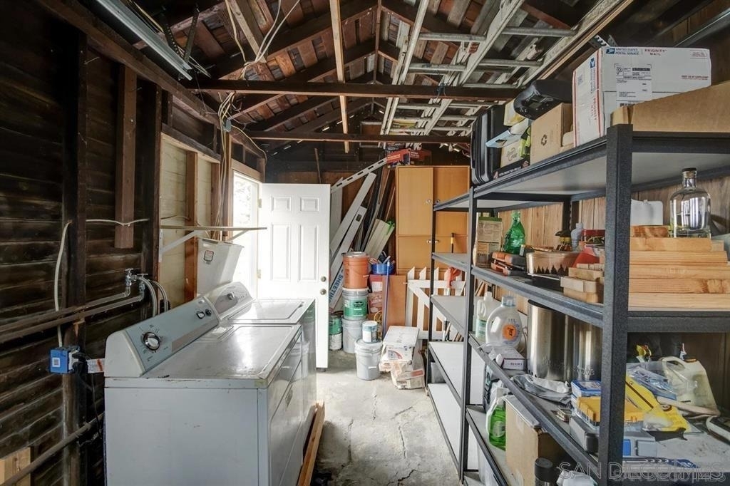 1336 Bush St - Photo 18