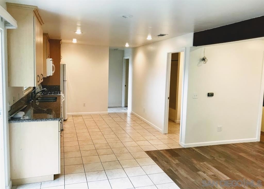1336 Bush St - Photo 5