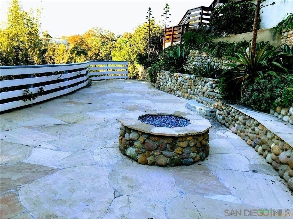 1336 Bush St - Photo 9