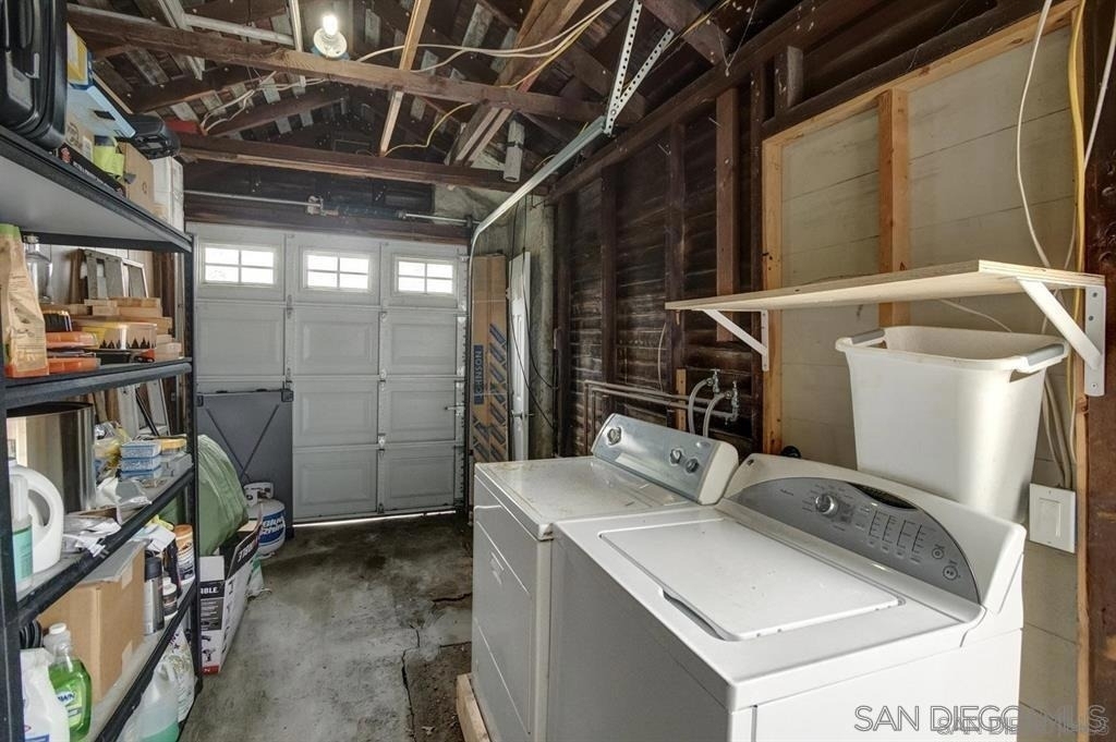 1336 Bush St - Photo 17