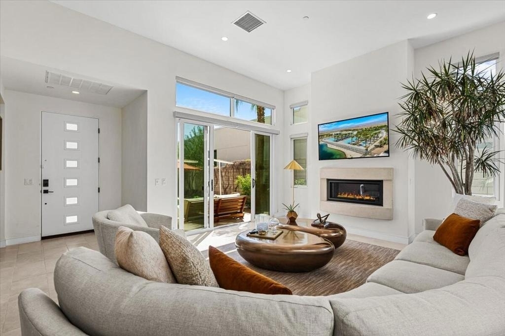 446 Fountain Drive - Photo 8