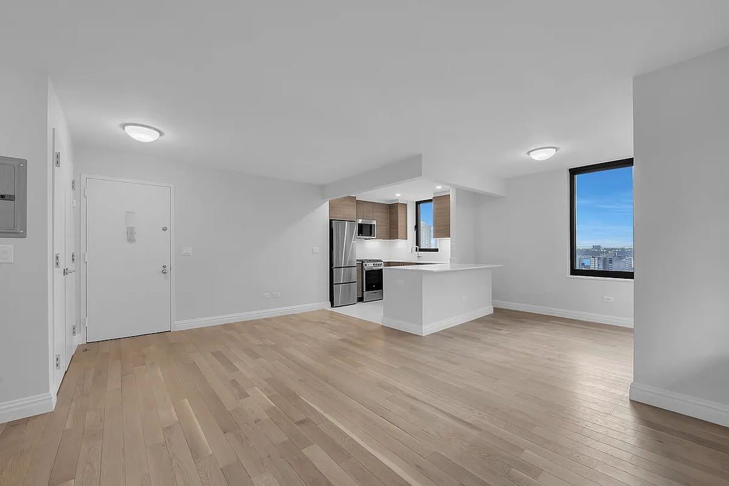 West 48th Street - Photo 5