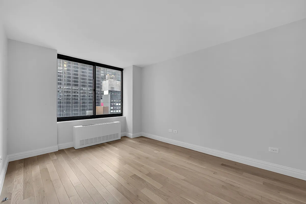 West 48th Street - Photo 2