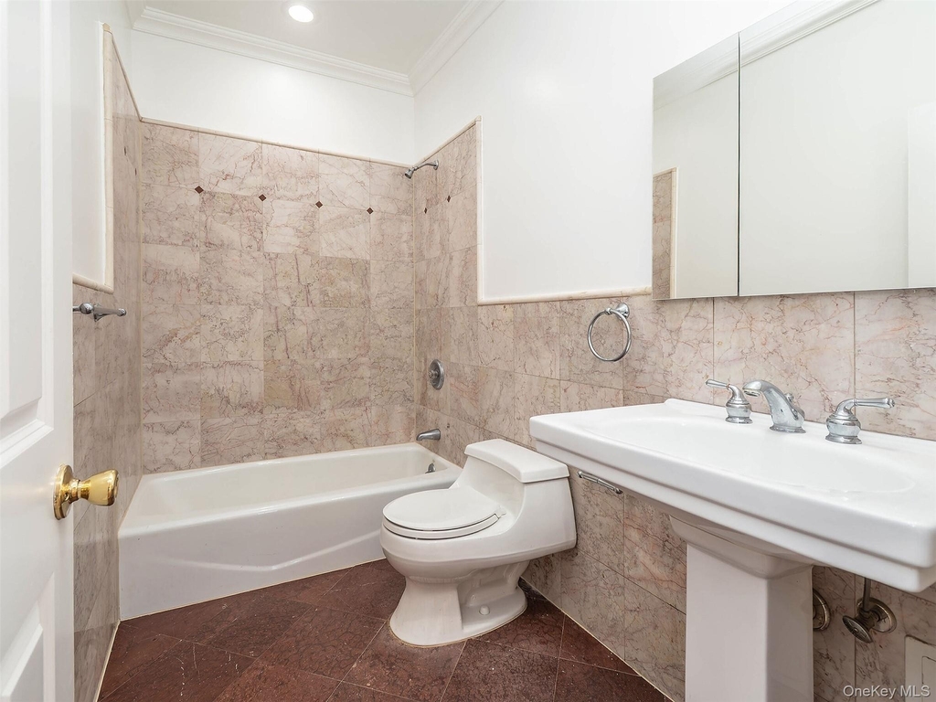 26 Summit Avenue - Photo 17