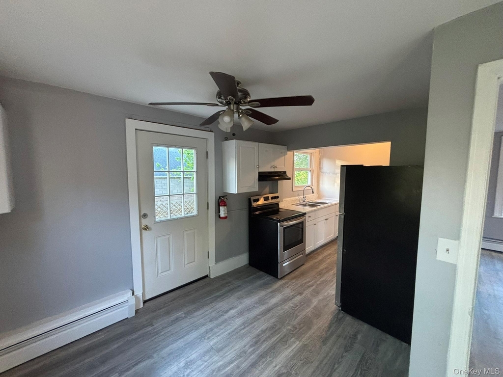 42 Maple Street - Photo 2