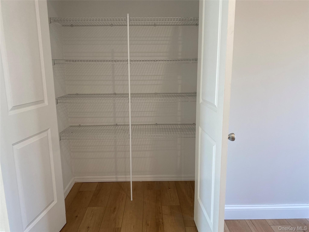 515 Jackson Avenue - Photo 6