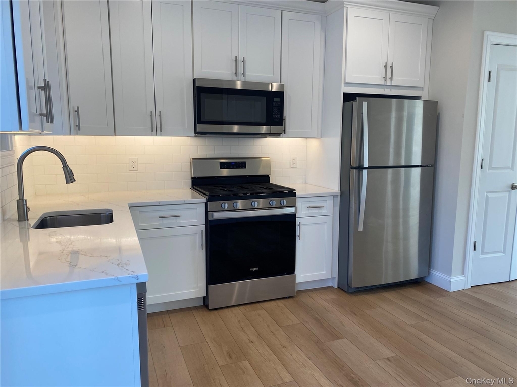 515 Jackson Avenue - Photo 4