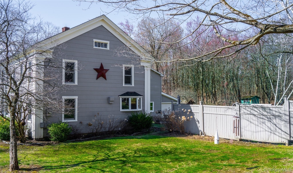 163 E Street - Photo 8