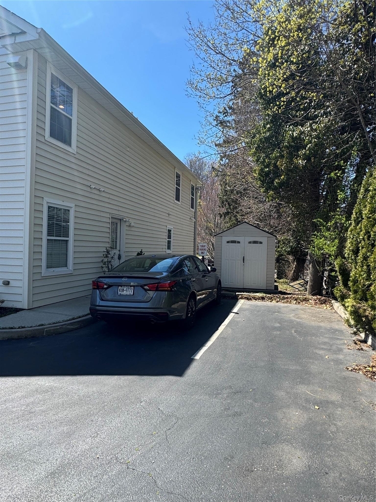 907 Main Street - Photo 2