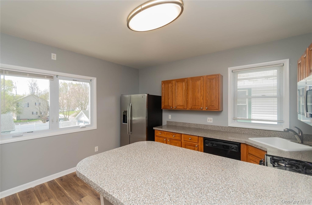 15 Taylor Avenue - Photo 1