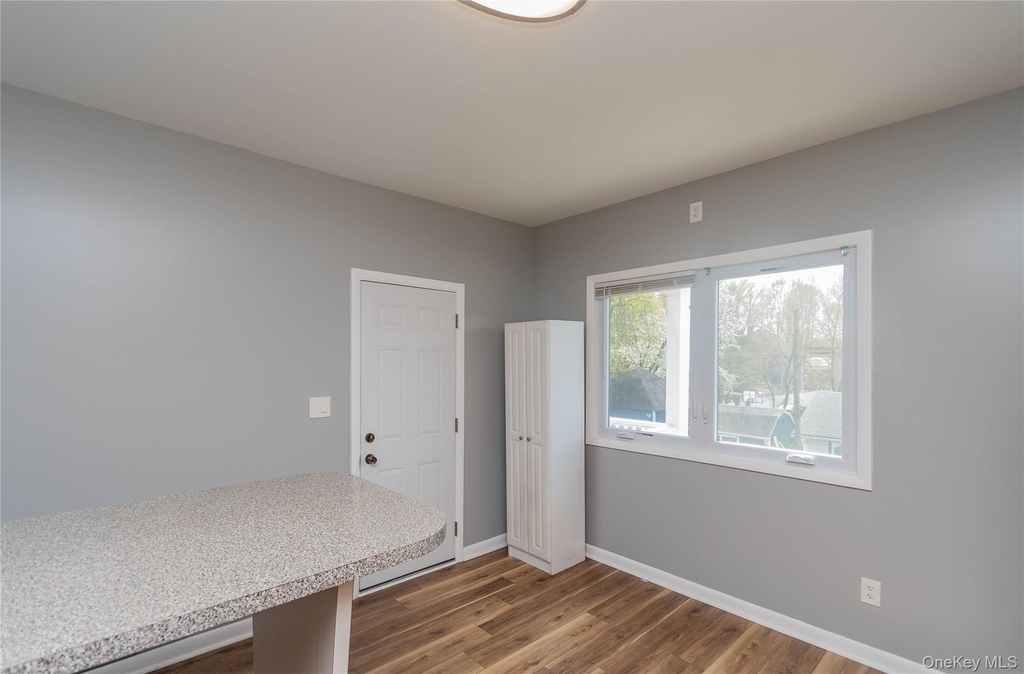 15 Taylor Avenue - Photo 3