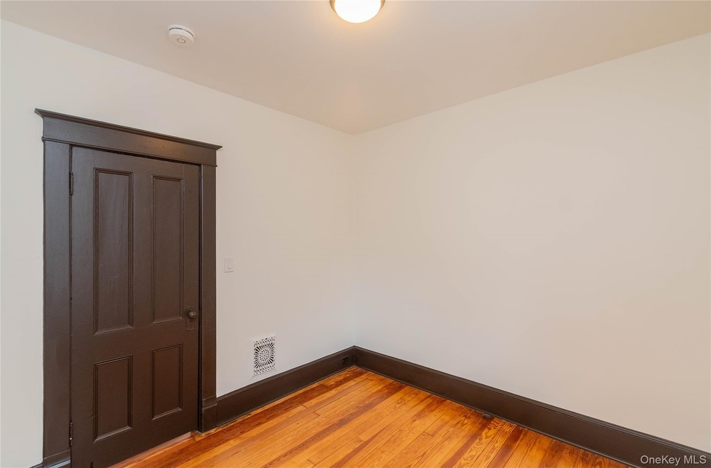 15 Taylor Avenue - Photo 8