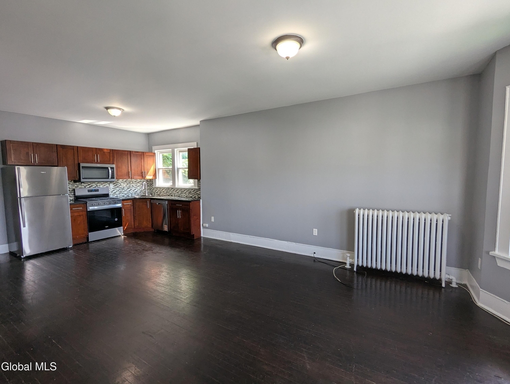 69 Winthrop Avenue - Photo 1
