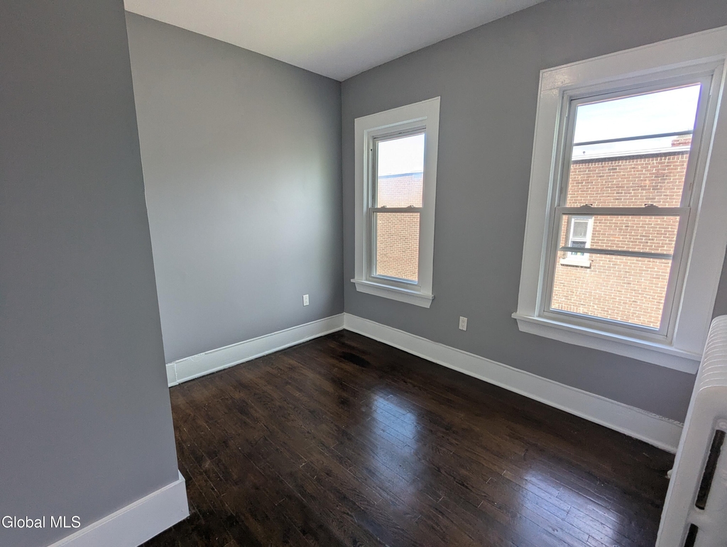 69 Winthrop Avenue - Photo 8