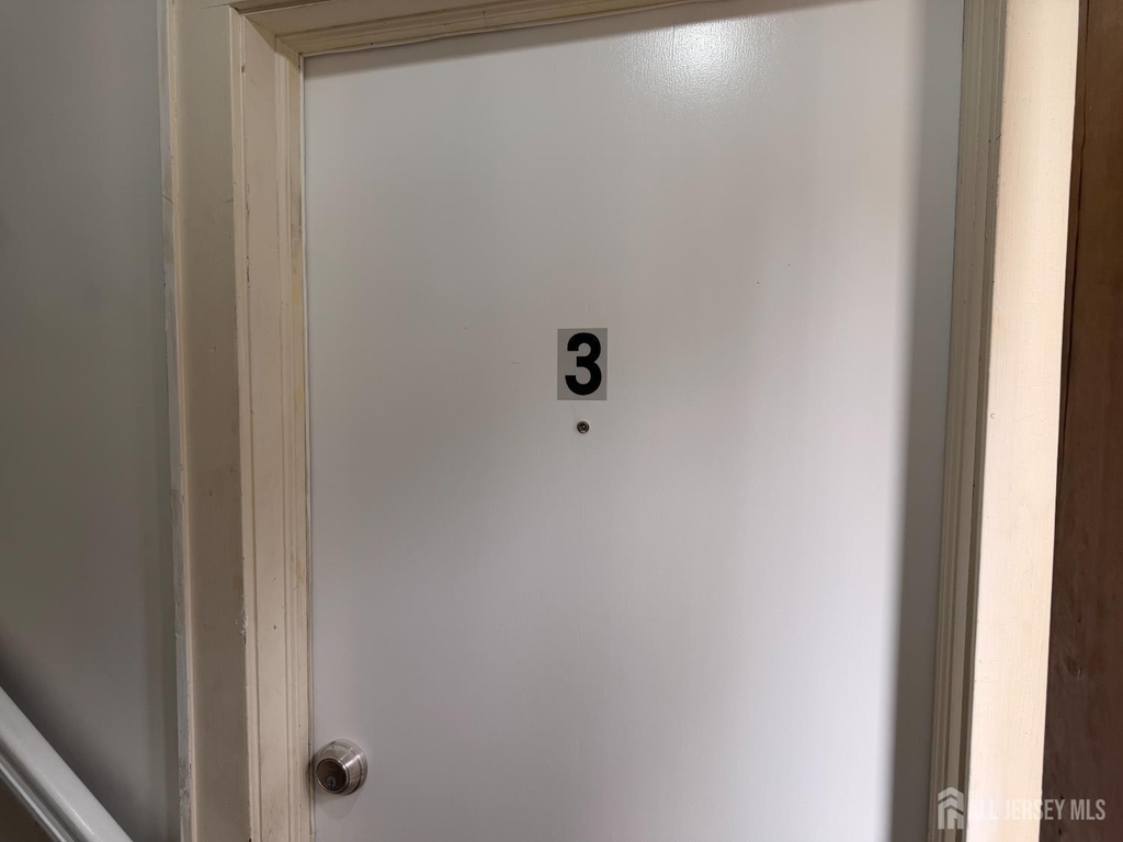 1020 Raritan Avenue - Photo 18
