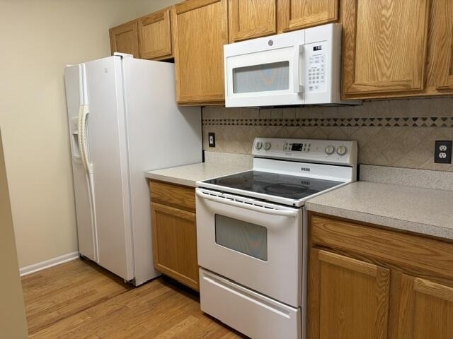 2736 S Knightsbridge Circle - Photo 4
