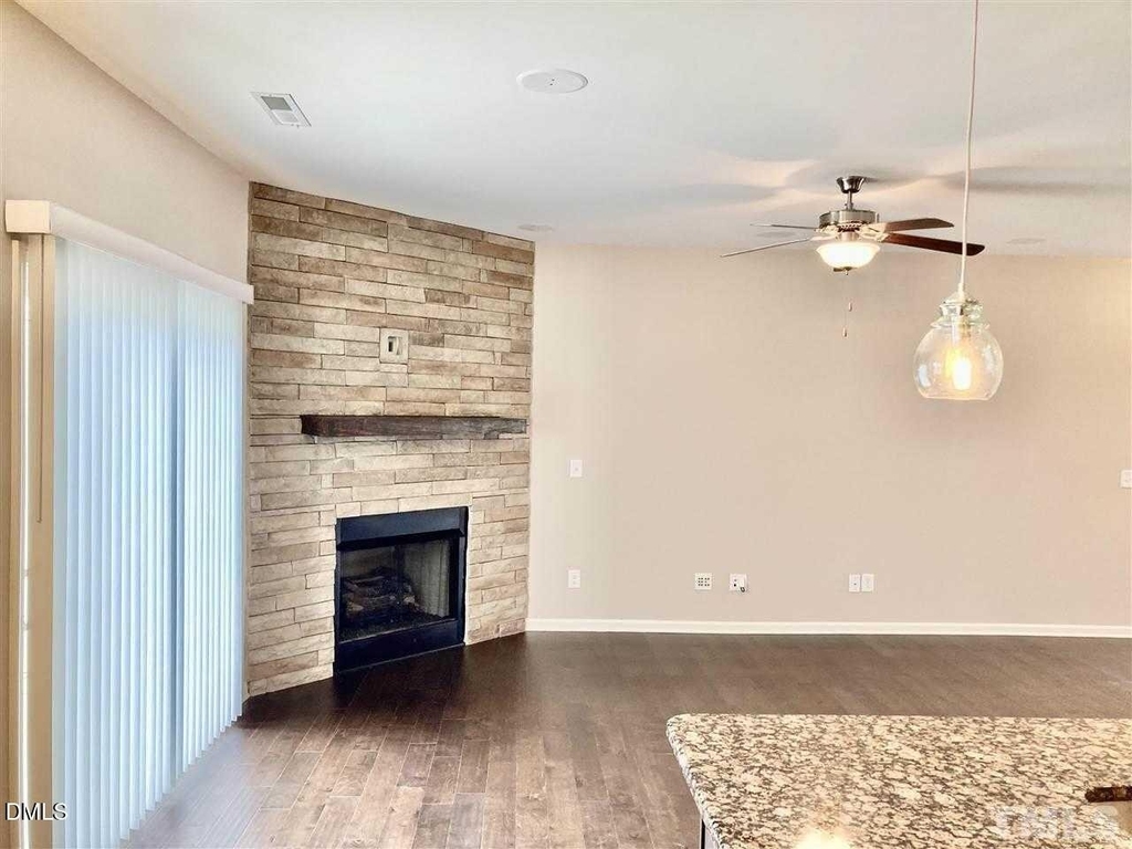 213 Churment Court - Photo 3