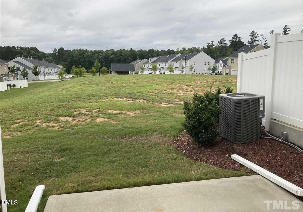 213 Churment Court - Photo 12