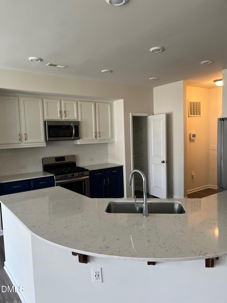 1026 Sweet Cream Court - Photo 7
