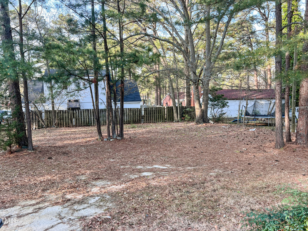1800 Rosewood Avenue - Photo 12