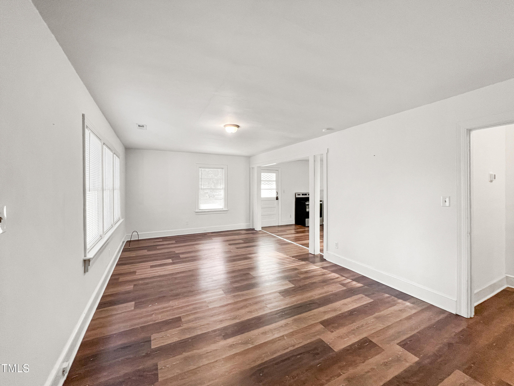1800 Rosewood Avenue - Photo 7