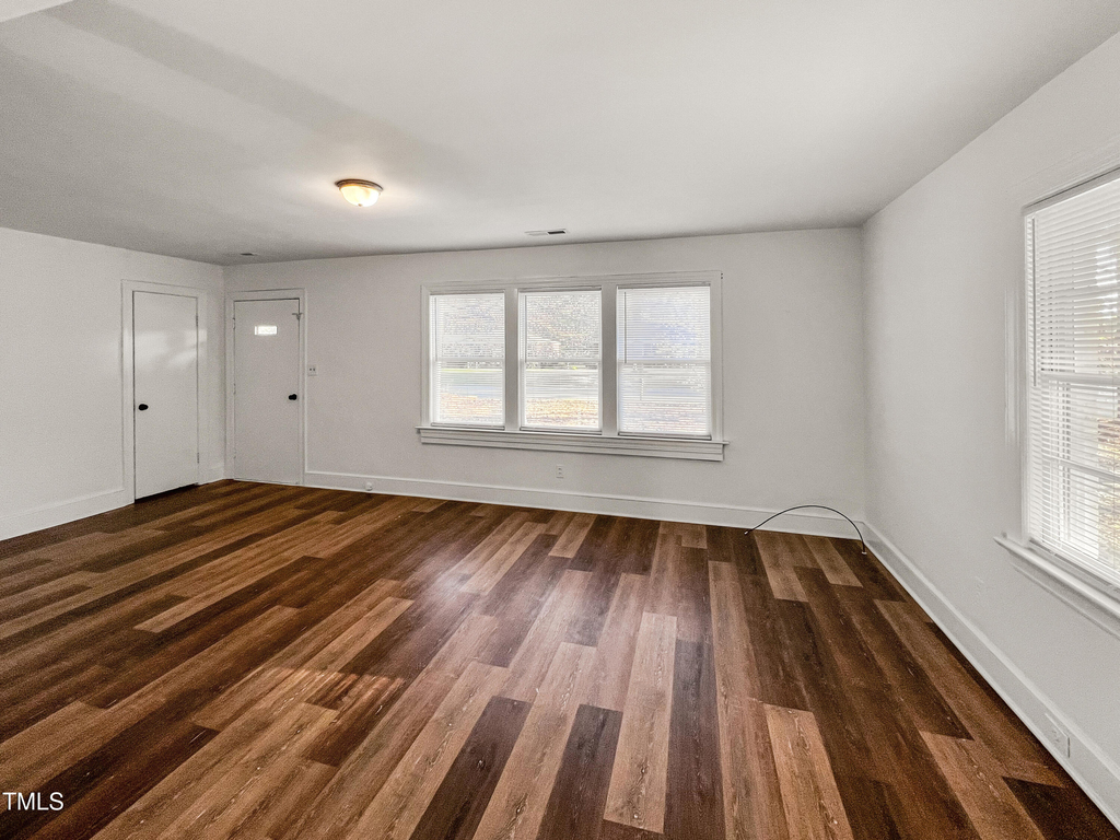 1800 Rosewood Avenue - Photo 13