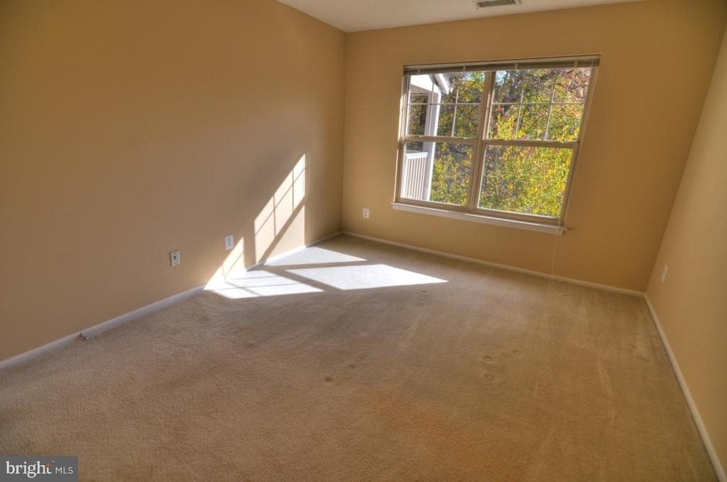 1793 Jonathan Way - Photo 12