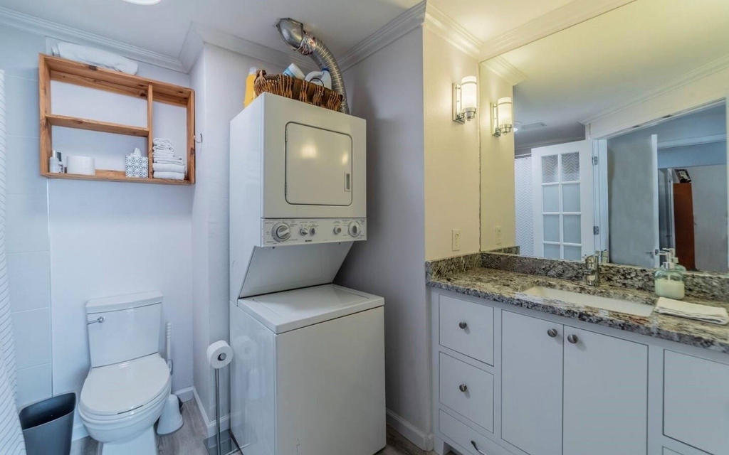 1503 Newton St - Photo 18