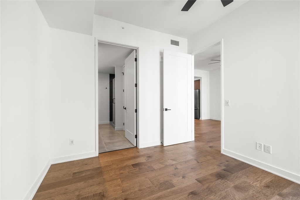 84 East Ave - Photo 4