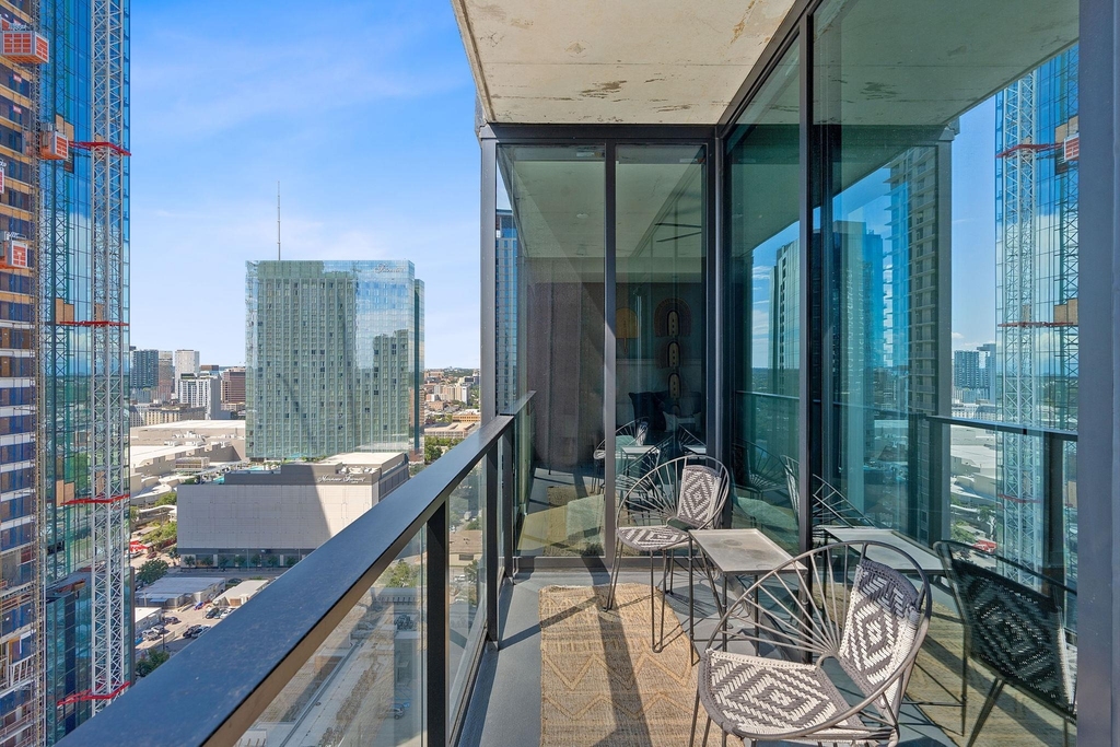 84 East Ave - Photo 9