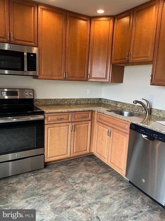 1533 Oronoco Street - Photo 7