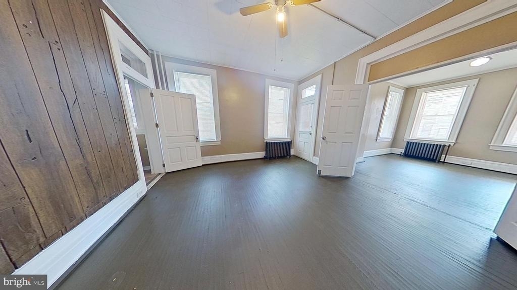 319 Roosevelt Avenue - Photo 3