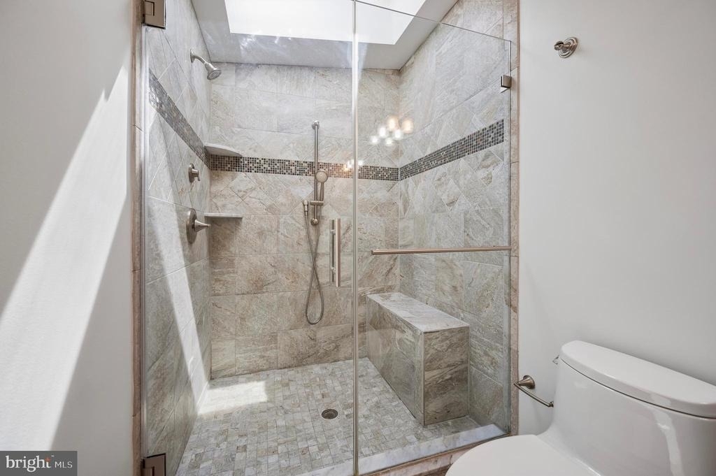 447 Dupont Street - Photo 20