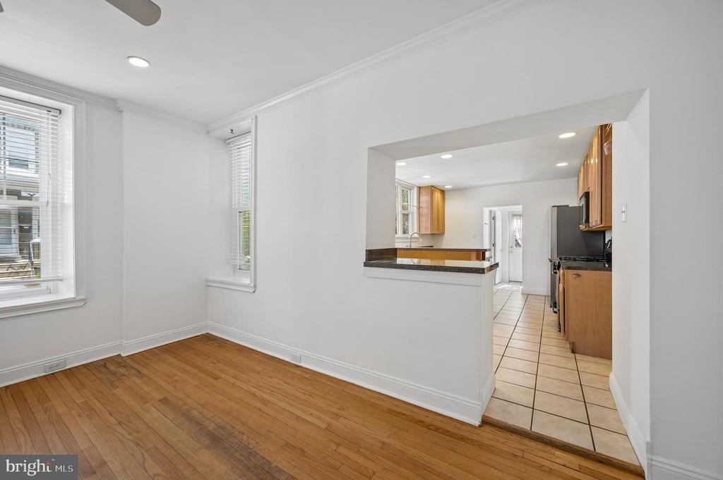 447 Dupont Street - Photo 6
